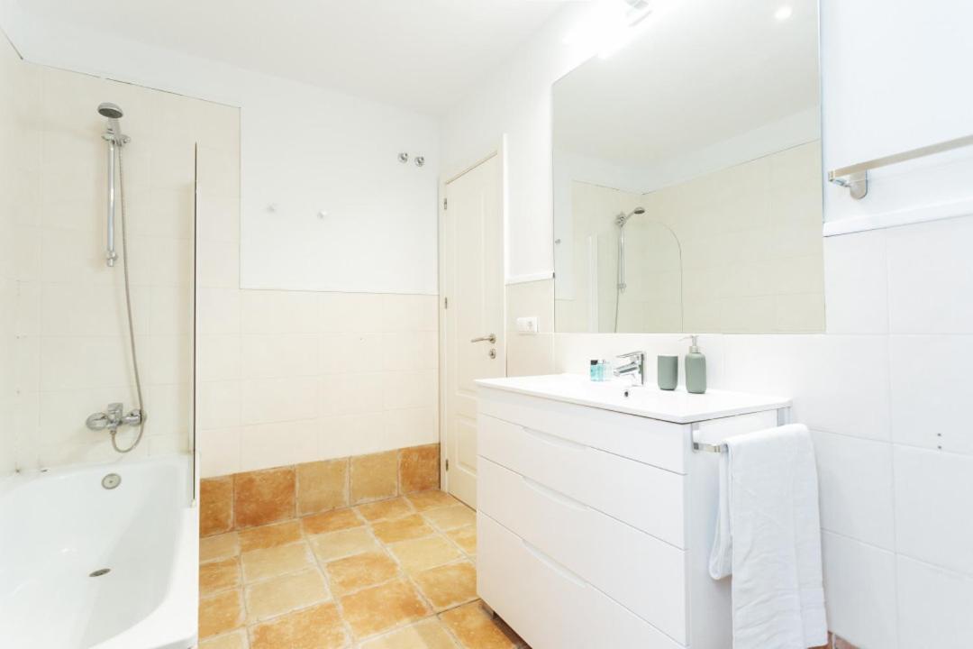 Minty Stay 3Bd Apartment - Triana Siviglia Esterno foto